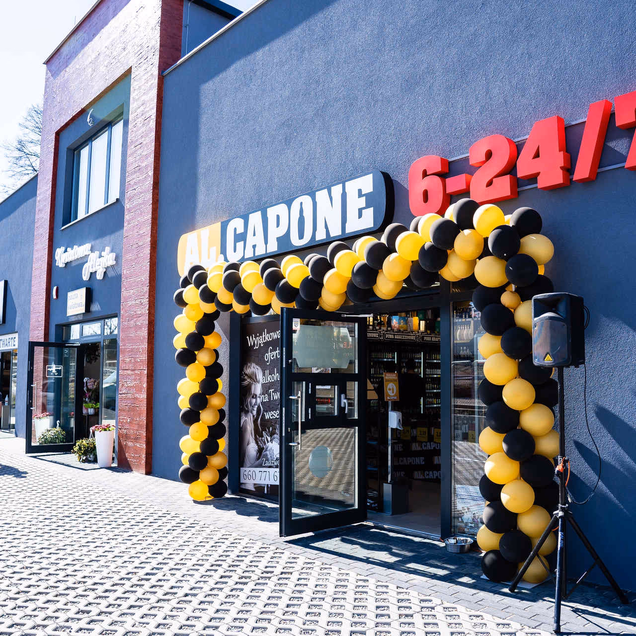 Ile sklepów ma Al Capone?
