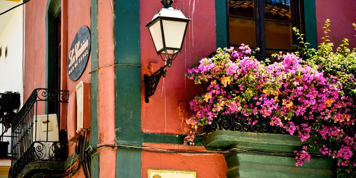 Co obejmuje Andaluzja?