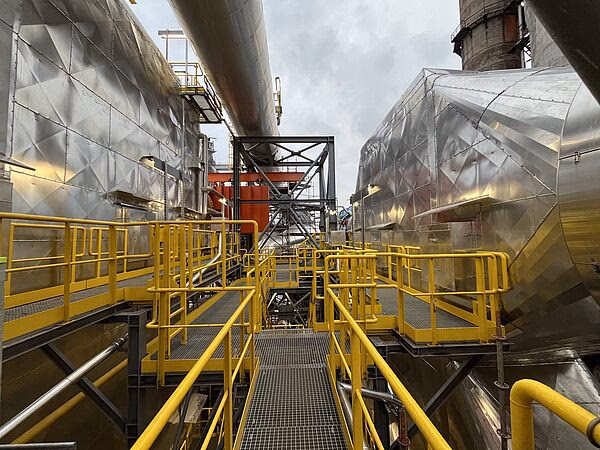 Ile ludzi zatrudnia ArcelorMittal?