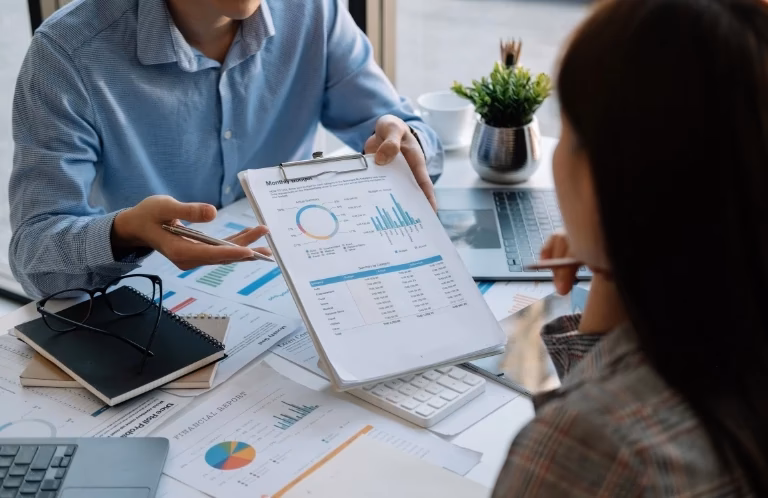 Jaka jest różnica pomiędzy audytem a doradztwem podatkowym?