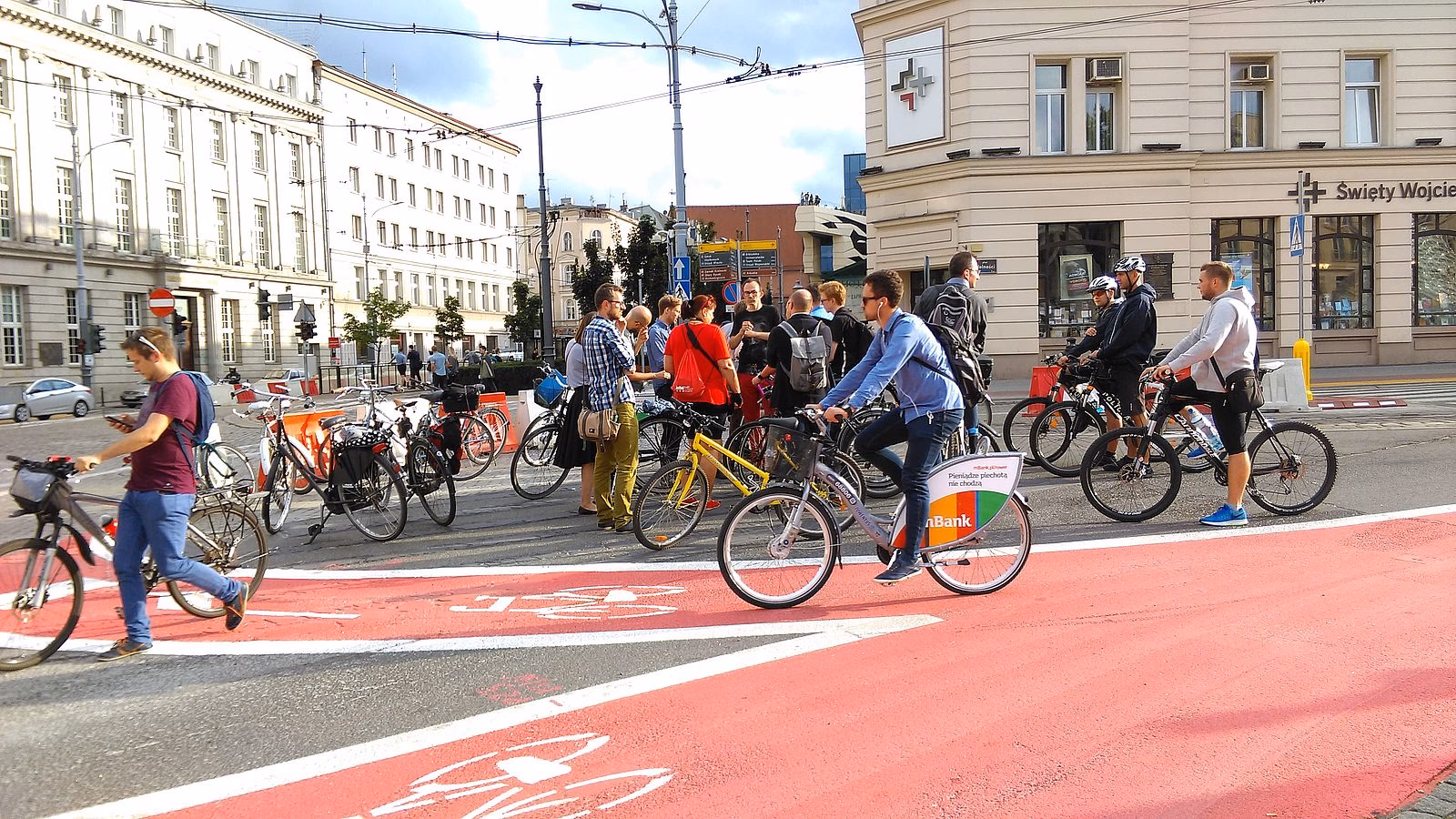 Czy na moście północnym jest ścieżka rowerowa?