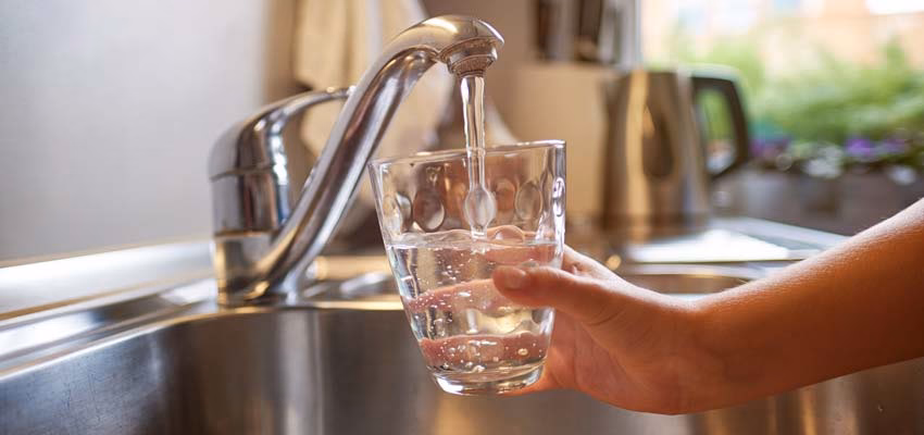 Kto odpowiada za jakość wody w budynku?