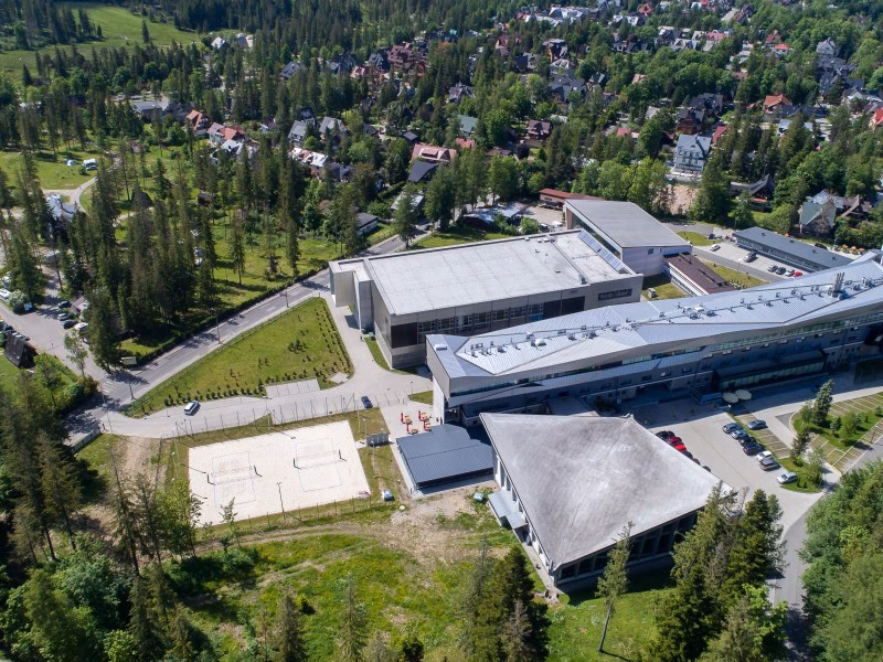 Jaka jest różnica między audytem wewnętrznym wewnętrznym a audytem zewnętrznym?