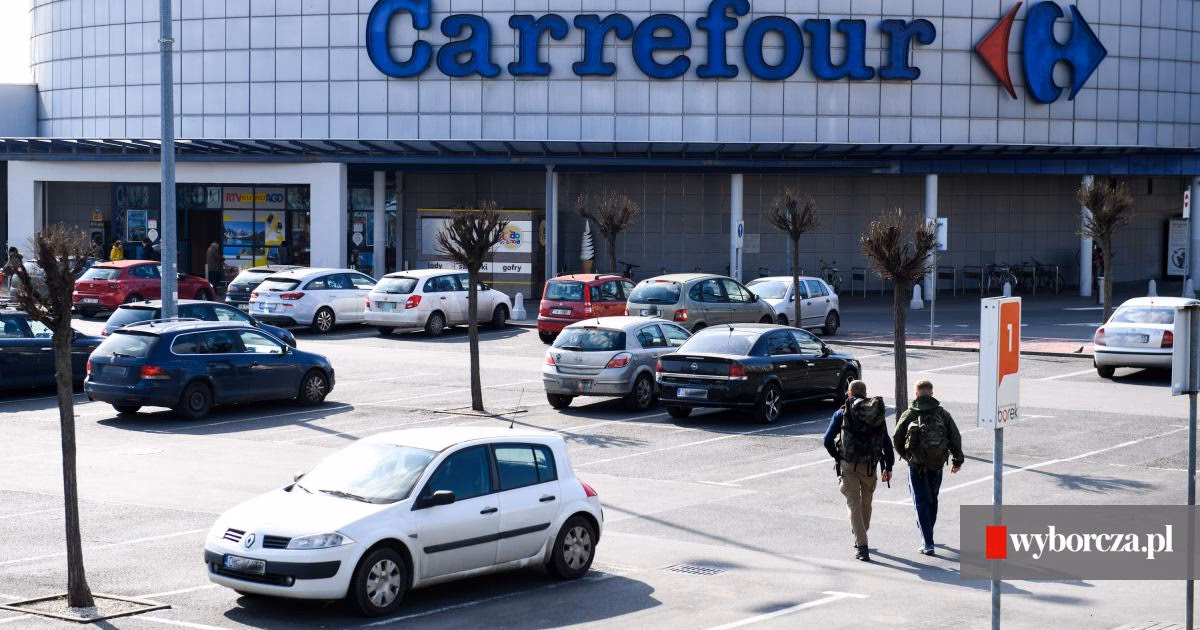 Jak złożyć skargę na pracownika Carrefour?