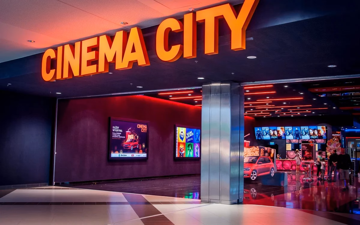 Do kogo należy Cinema City?
