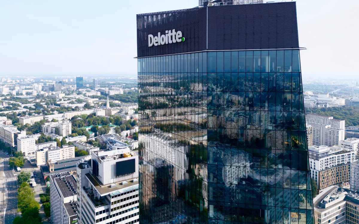 Czy Deloitte Touche Tohmatsu to to samo co Deloitte?