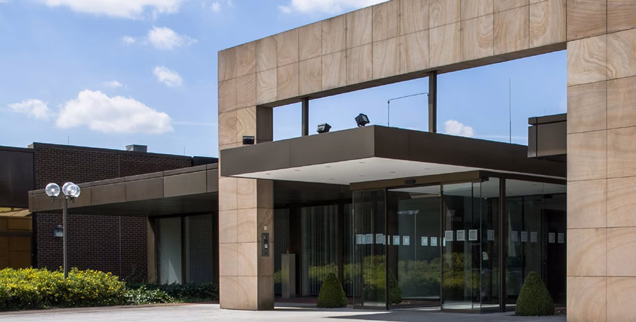 Czy Diebold nadal prowadzi działalność?