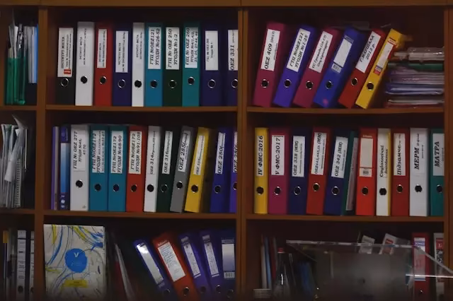 Jakie dokumenty przechowujemy przez 10 lat?