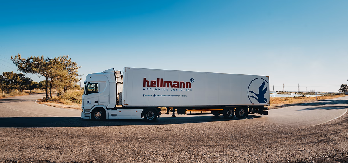 Czy Hellmann dostarcza w soboty?