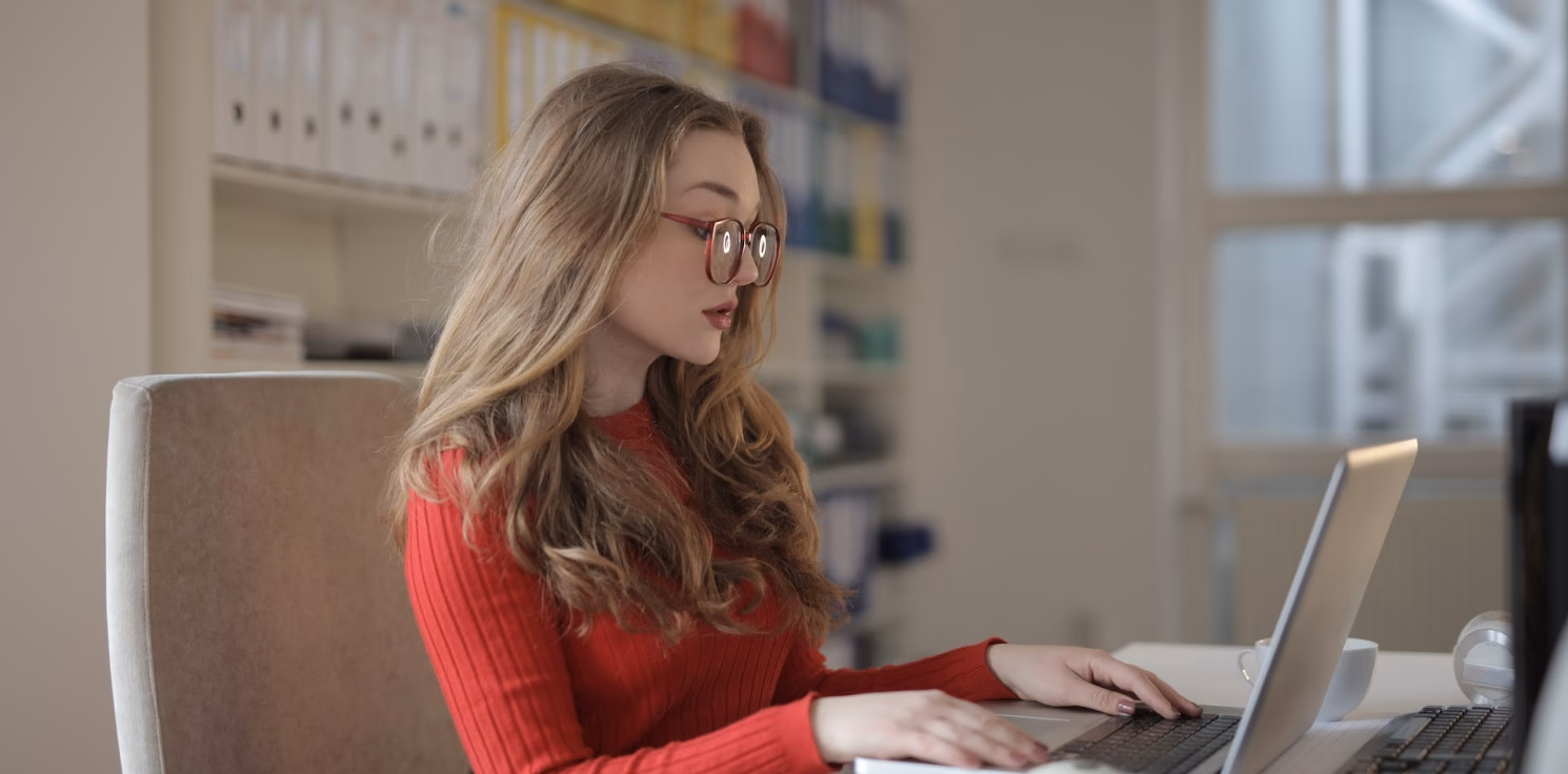 Czy księgowy może pracować w domu?