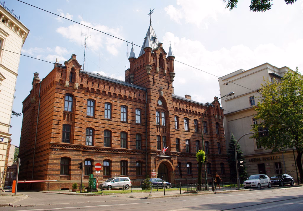Ile jest jednostek straży pożarnej w Krakowie?