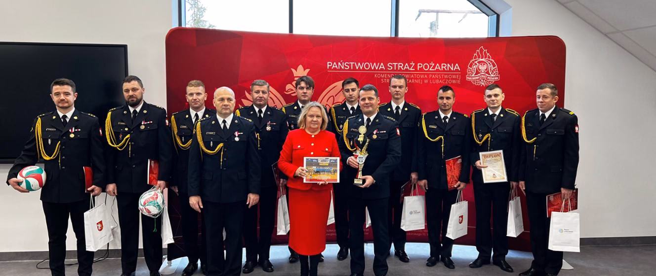 Komu podlega komendant główny PSP?