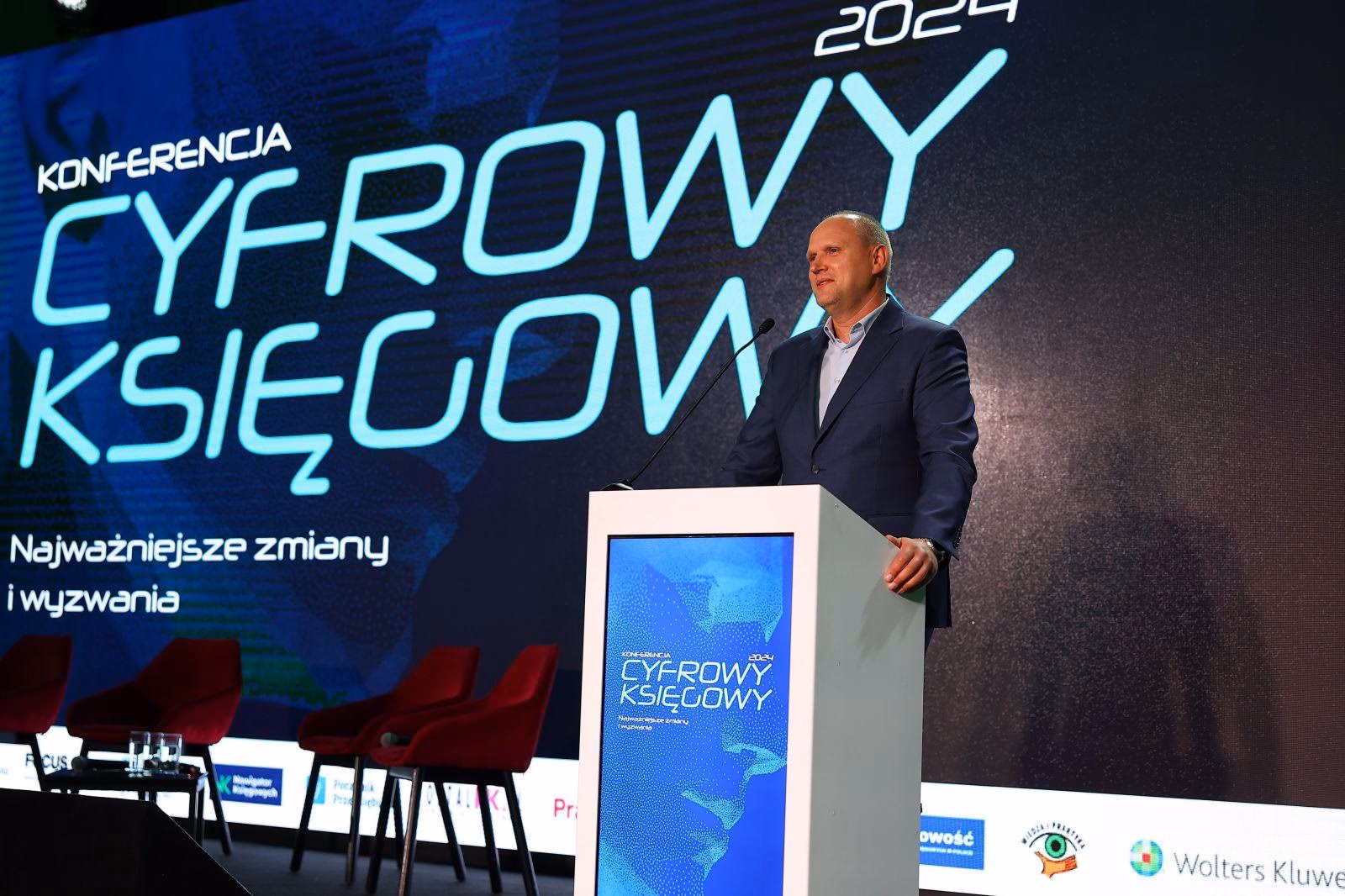 Czym różni się konferencja od kongresu?