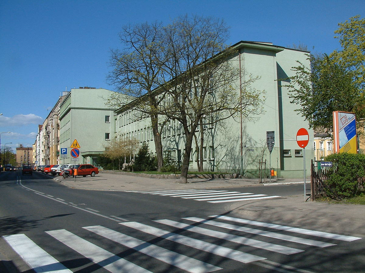 Ile trzeba mieć punktów, żeby dostać się do 2 LO Poznań?