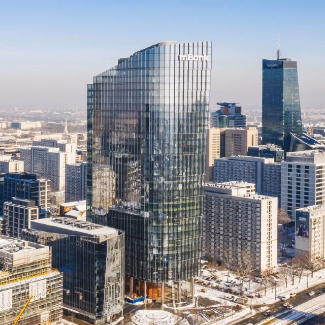 Czy w Mennicy Apart można płacić gotówką?