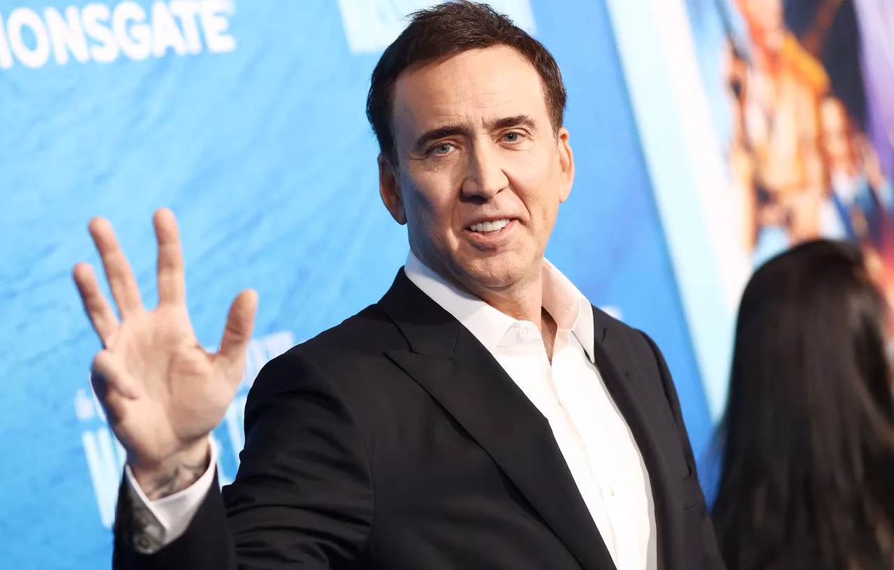 Czy Nicolas Cage napisał książkę?