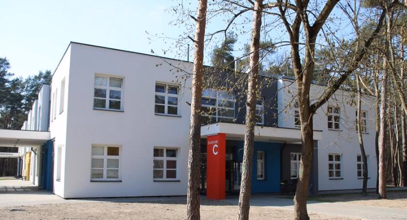 Kto jest dyrektorem szpitala w Otwocku?