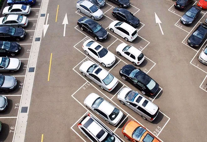 Czy bilet parkingowy można wrzucić w koszty?