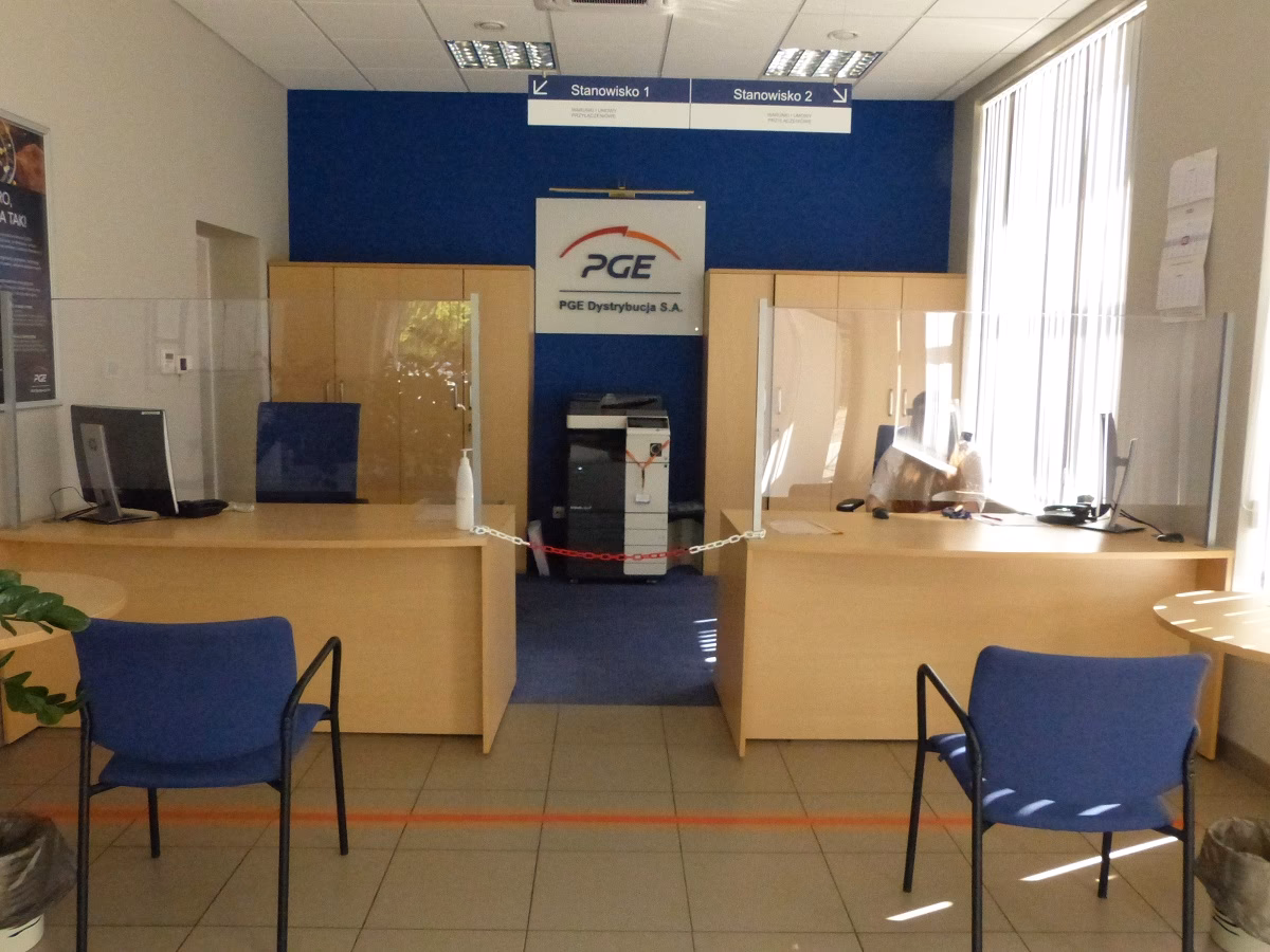 Jak dodzwonić się do PGE Obrót?