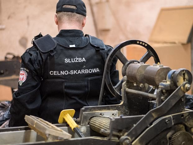 Co robi cywil w wojsku?