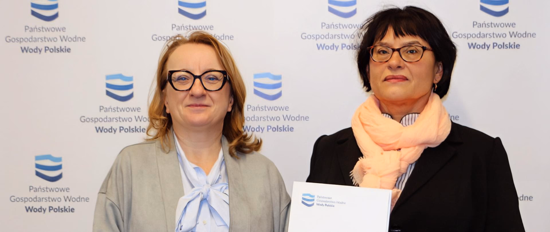 Kto jest dyrektorem wód polskich we Wrocławiu?