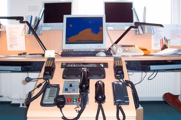 Pod kogo podlega SAR?