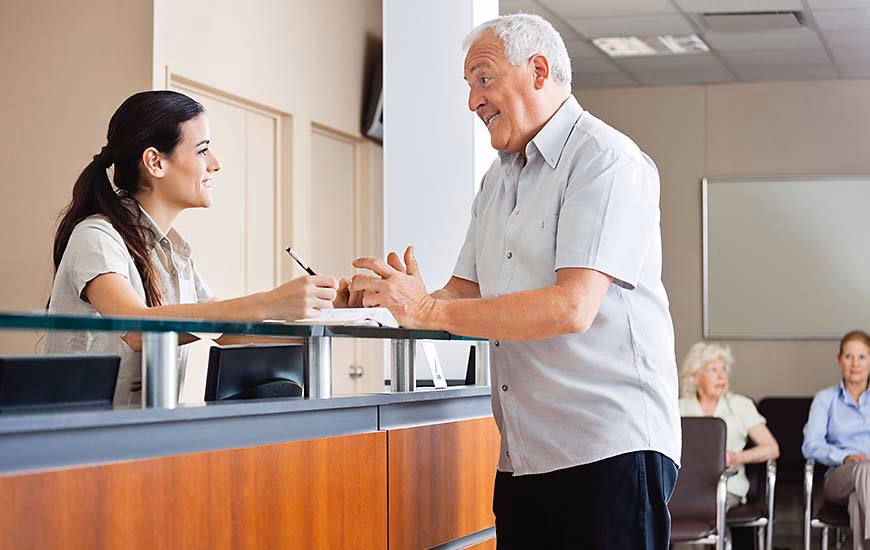 Jakie wykształcenie musi mieć sekretarka medyczna?