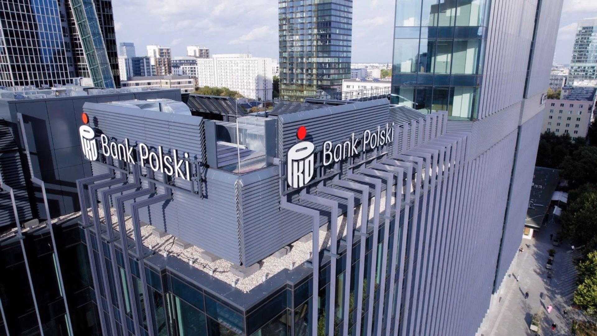 Jakie zarobki w PKO BP?