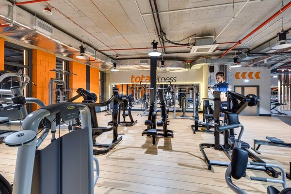 Kto jest właścicielem Total Fitness?