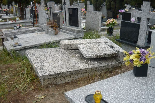 Czy sanepid kontroluje cmentarze?