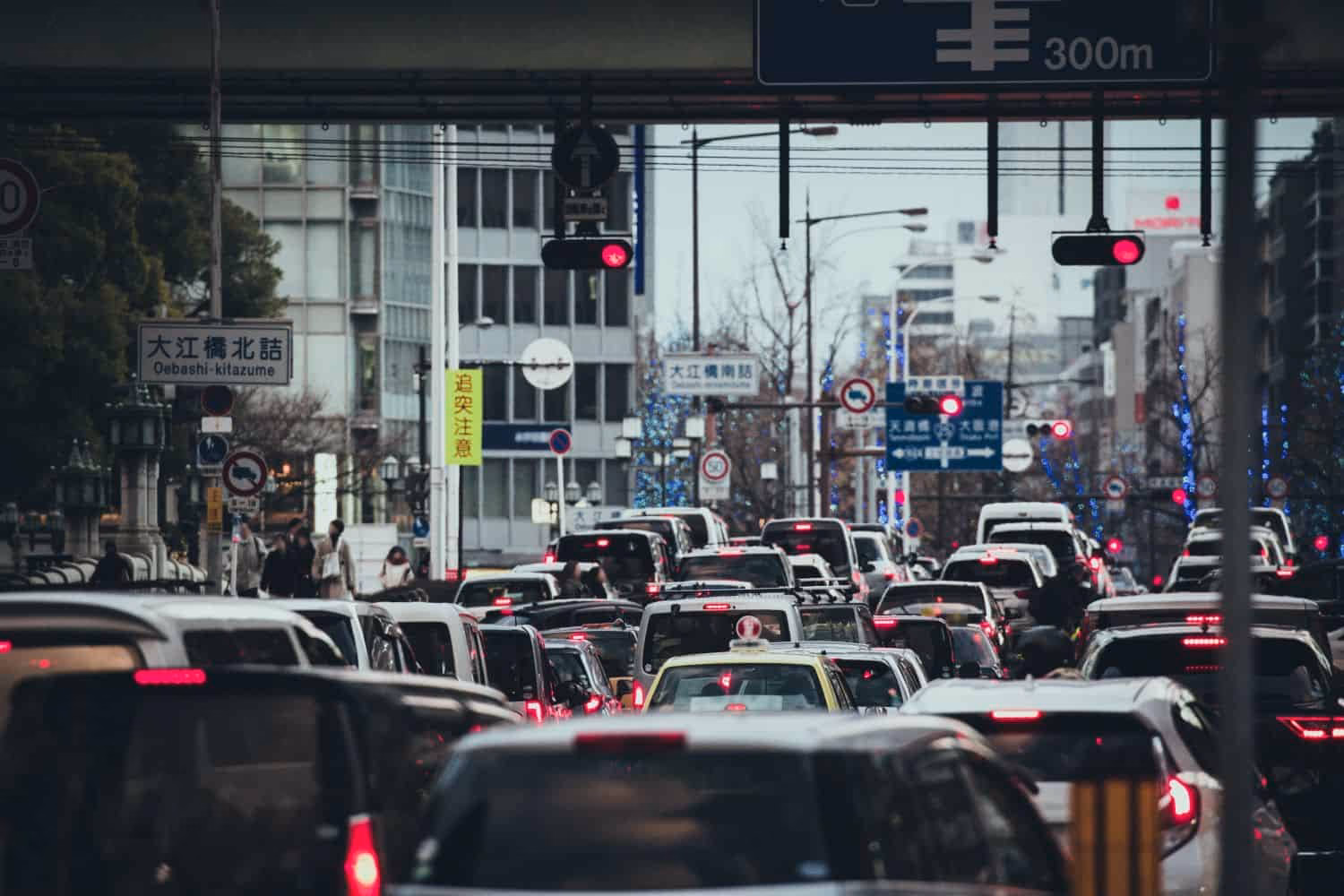 Ile czasu idzie paczka z tranzytu?