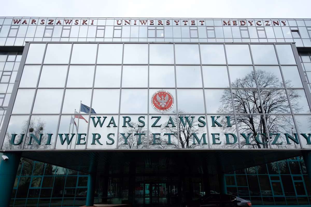Czy na Uniwersytecie Medycznym w Warszawie nauczanie odbywa się w języku angielskim?