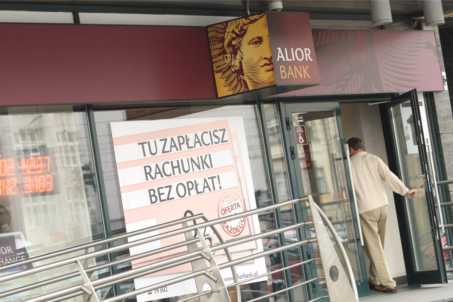Czy Alior Bank przejął BPH?